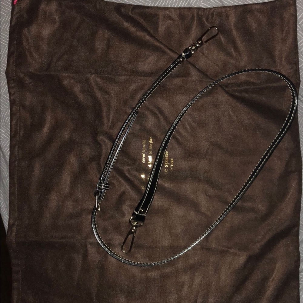 Black and White Kate Spade Purse - Picture 5 of 7
